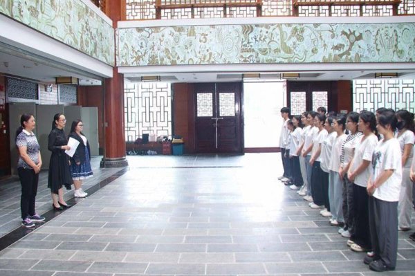 广州华鑫 凯里学院：开设“行走的思政课” 探索多维育人模式